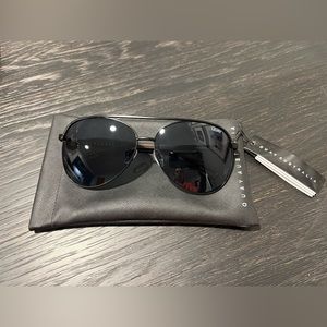 NWT Quay Sunglasses